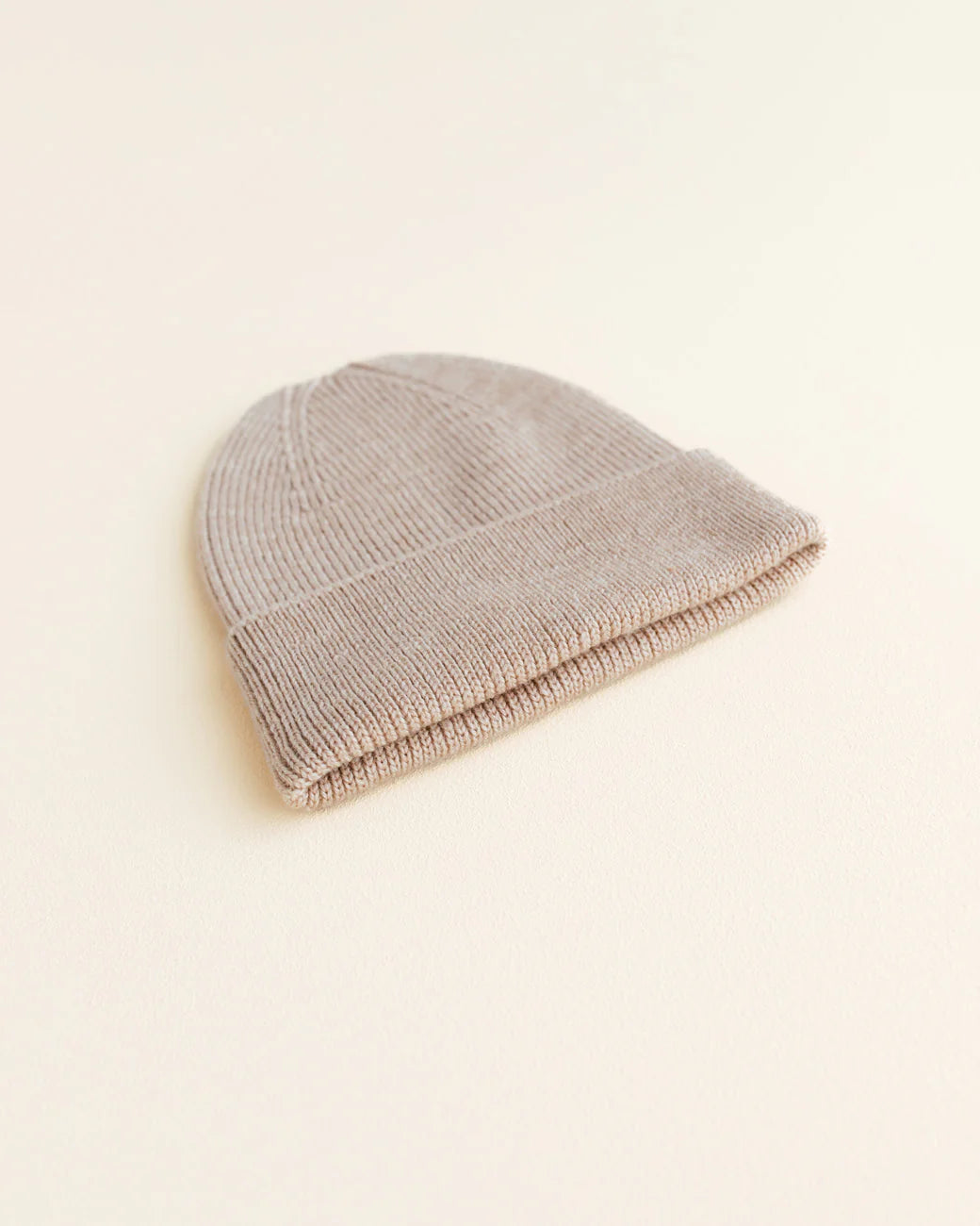 HVID ★ Beanie Newborn ★ Cream / Sand